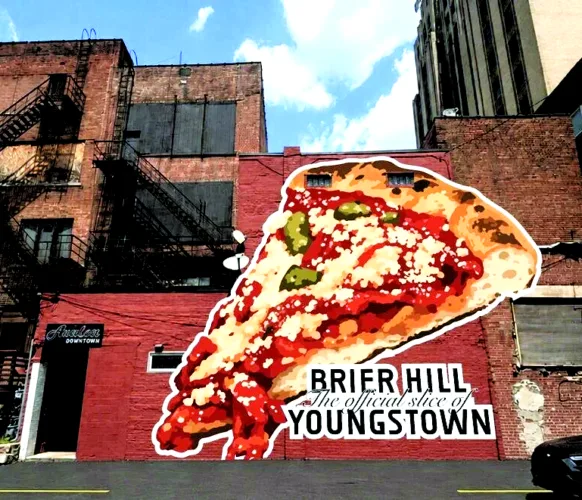 Youngstown design panel OKs fence for Valley Food, mural of slice of pizza for Avalon